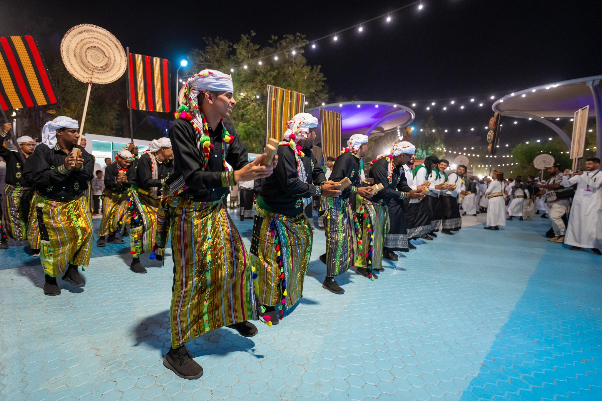 تألق يمني في قلب الرياض.. أسبوع ثقافي يجذب أكثر من مليون زائر ويصنع حالة فنية استثنائية (تقرير)