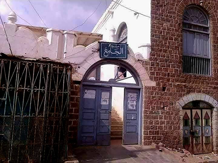 الجامع الكبير بلحج.. معمار إسلامي يخلّد قروناً من الإيمان